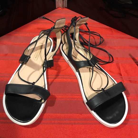 bcbgmaxazria sandals